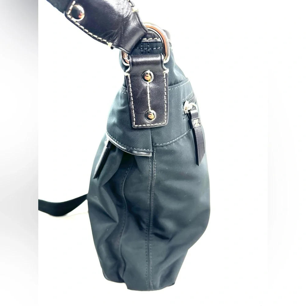 Coach Unisex 70209 Black Nylon Messenger Crossbody Bag Super Rare Singapore